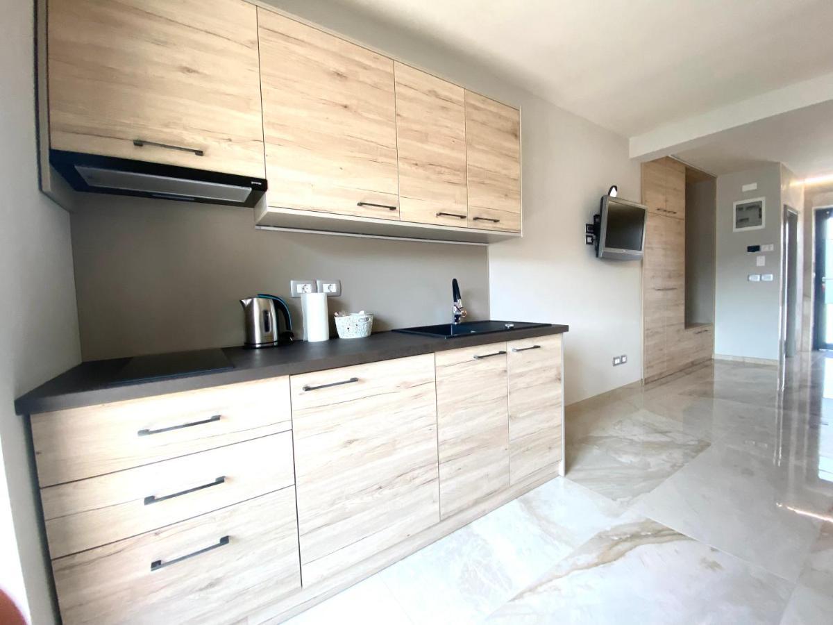 Rooms And Apartments Lisjak كوبر المظهر الخارجي الصورة