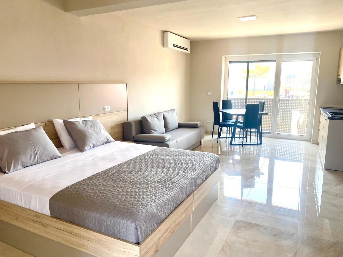 Rooms And Apartments Lisjak كوبر المظهر الخارجي الصورة